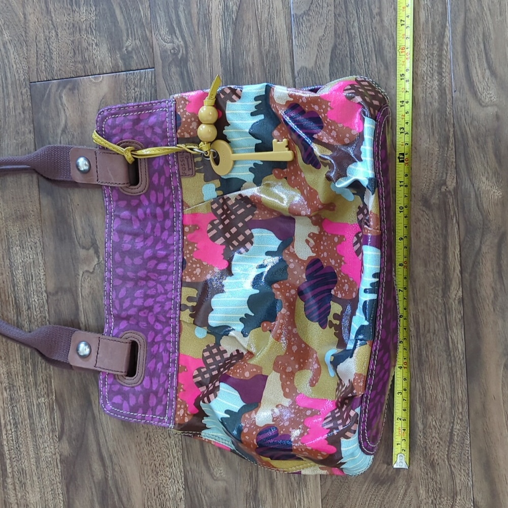 Fossil Key-Per Colorful Patterned Purse - Picture 10 of 10